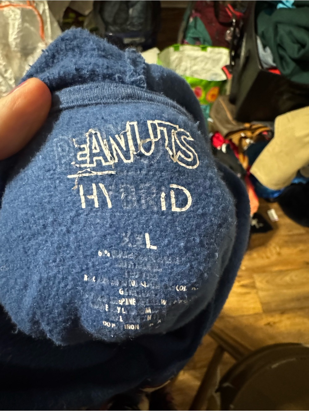 Peanuts Sweatshirt - Picture 4 of 4